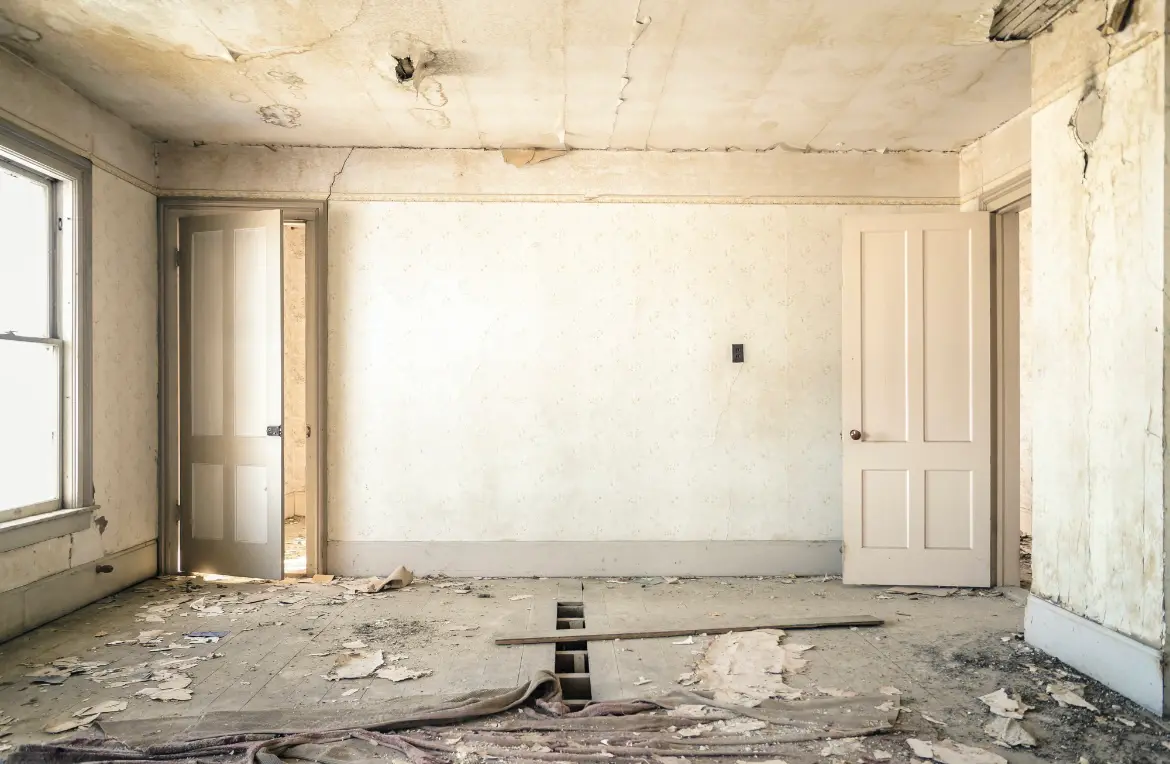 Waste disposal crew managing a cleanout project in Eldersburg